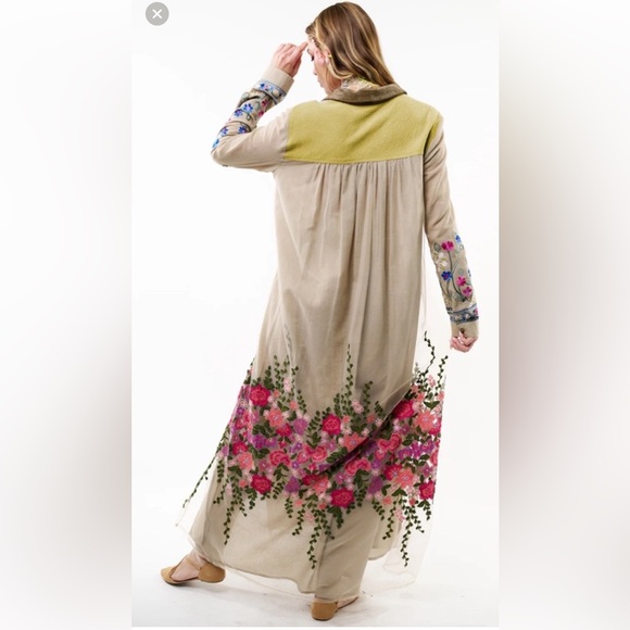 Aratta Jackets & Blazers - Aratta Kensington Garden Duster-stunning details! Sz M NWT